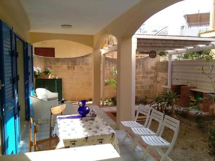 Appartement Brezza Di Mare à Punta Secca Extérieur photo